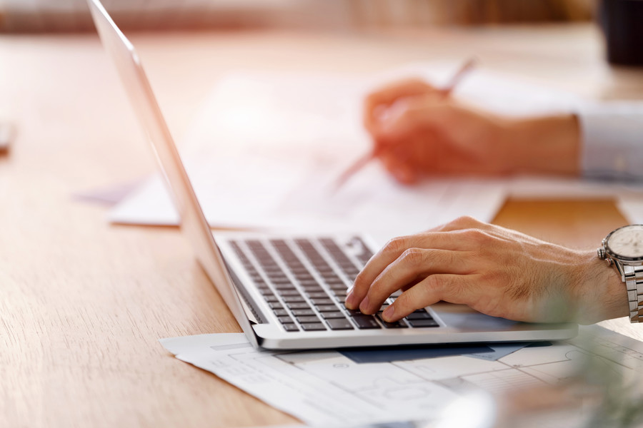 上海刑事案件律師實務觀察：經濟犯罪復雜性、隱蔽性與智能性特征剖析及法律應對路徑