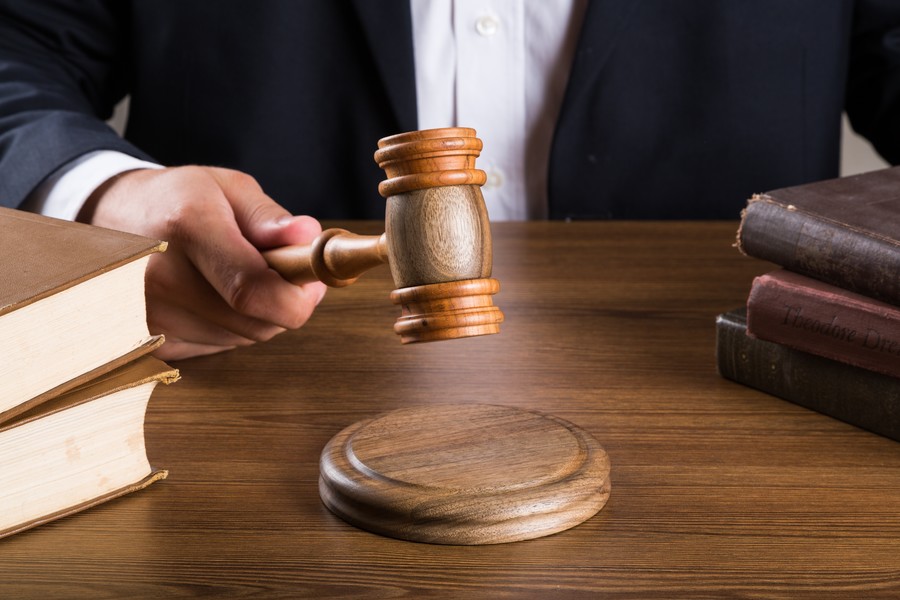 刑事拘留37天還沒消息？上海刑事案件律師解析背后原因及應對策略