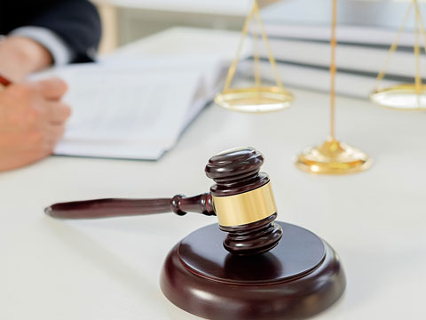 我爸曾經坐過牢，我可以上人大嗎上海打刑事案件的律師